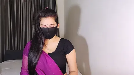 YourLovelyQueen stripchat stream image