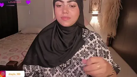 shayla_18 stripchat stream image