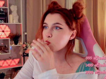 HoneyCherry bongacams stream image