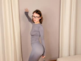moirebaggs chaturbate stream image