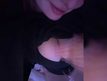 Molly-and-Ewa bongacams stream image