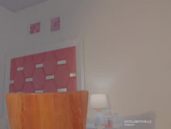 nicolle_mitchelle chaturbate stream image