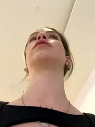 Street_young stripchat stream image