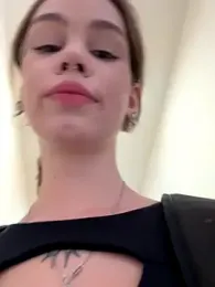 Street_young stripchat stream image