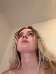 CherryEmmy stripchat stream image