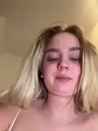 CherryEmmy stripchat stream image