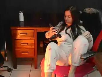 Kiara_zoya stripchat stream image