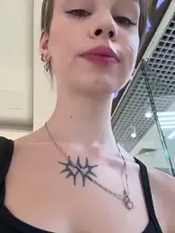 Street_young stripchat stream image