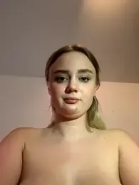 CherryEmmy stripchat stream image