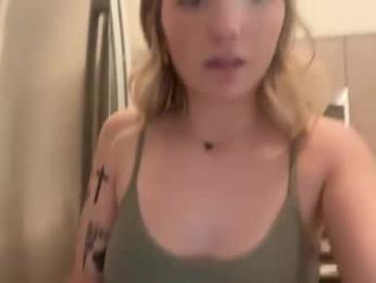 emiefox chaturbate stream image, 12.02.2025 21:30