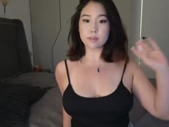 ki_mi chaturbate stream image