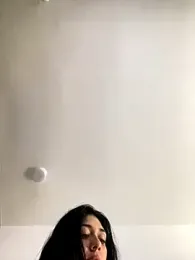 LaanaCooper stripchat stream image