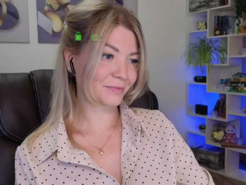 _Cute bongacams stream image
