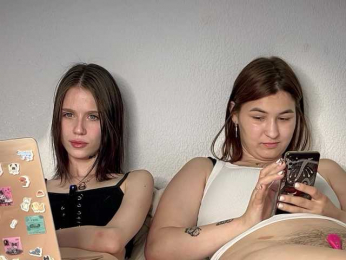 ZoyaVikki bongacams stream image