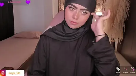 shayla_18 stripchat stream image