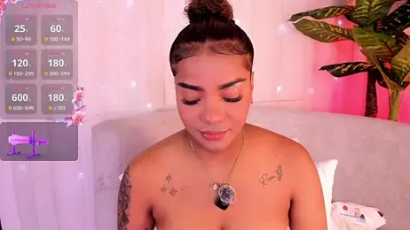 Iris_hott1 stripchat stream image