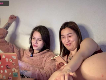 ZoyaVikki bongacams stream image