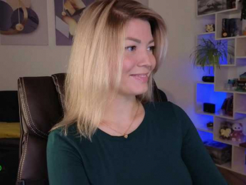 _Cute bongacams stream image