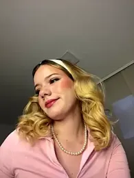 NicoleCut stripchat stream image