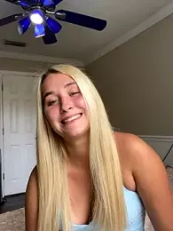 Kaylayoung12 stripchat stream image