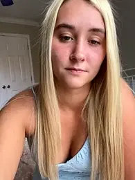 Kaylayoung12 stripchat stream image