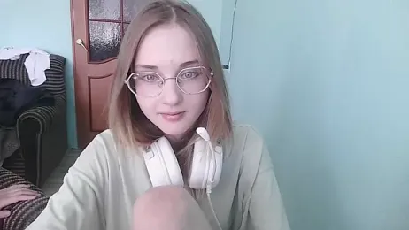 emolina1337 stripchat stream image, 24.08.2025 09:30