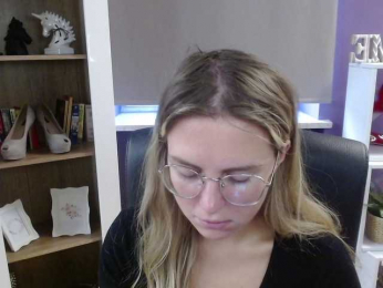 Soft-Zoey bongacams stream image