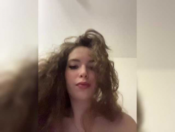 YourLadyyy bongacams stream image