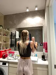 LuisaBecker stripchat stream image