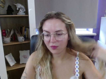 Soft-Zoey bongacams stream image