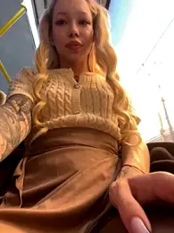 babydolll stripchat stream image