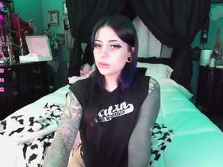 sallylynn camsoda stream image