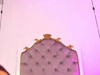 pushaina-03 camsoda stream image