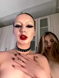 RollingGirls stripchat stream image