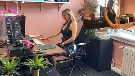 legsLONG stripchat stream image