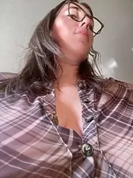 MommmyYummy stripchat stream image