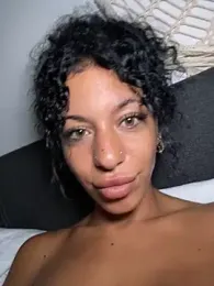 AlyssaHottv_ stripchat stream image