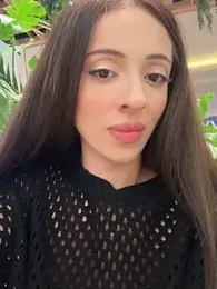 Yesmoree stripchat stream image