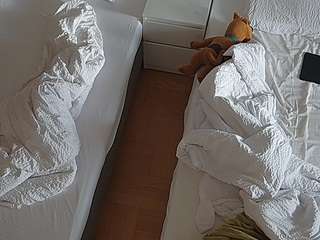 voyeurcam-julmodels-bed-7 camsoda stream image