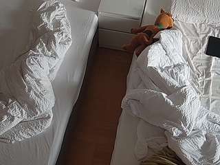 voyeurcam-julmodels-bed-7 camsoda stream image