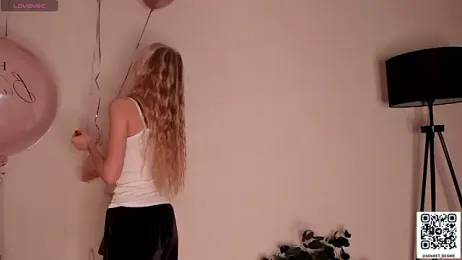 sincere_shyness stripchat stream image