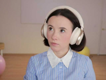 MissEssie bongacams stream image