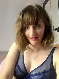 victoirenextdoor stripchat stream image