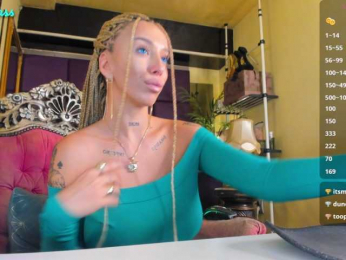 royalsquirt bongacams stream image