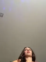 Yesmoree stripchat stream image