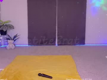petitebrat chaturbate stream image