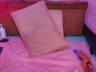 mssbombom camsoda stream image