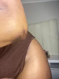 Bustygoddess32 stripchat stream image