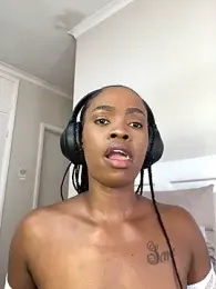 LuciousLips96 stripchat stream image