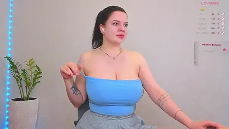 LovlyBambi stripchat stream image